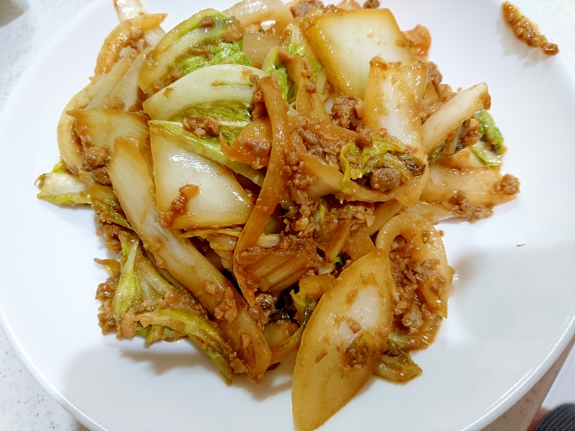 白菜たまねぎ牛ひき肉の焼き肉だれ炒めの写真
