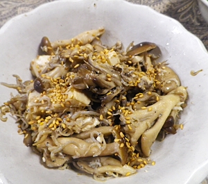 きのこしらす豆腐炒めの写真